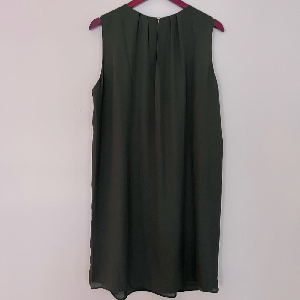 H&M olive green sleeveless mini dress. Size L